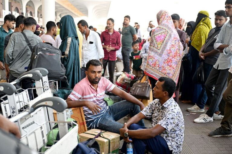 সৌদিতে ১৪১ ফ্লাইট প্রভাবিত, ভোগান্তিতে ২১ হাজার ৯৩৩ যাত্রী
