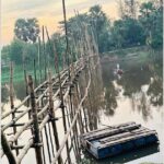 ডাকাতিয়ায় সেতু নেই, স্বেচ্ছাশ্রমে বাঁশের সাঁকো