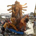দুর্গা বিসর্জনে শুধু সনাতনীদের প্রতিমা ছোঁয়ার নির্দেশ, অস্পৃশ্যতা ফেরানোর অভিযোগ বিরোধীদের