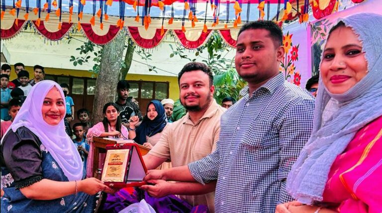 নারীদের অর্থনৈতিক স্বাবলম্বিতা আত্মবিশ্বাস বাড়াবে: হাসনাত আবদুল্লাহ