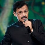 সন্তানদের কখনো এই পেশায় আসতে দেব না—২১ বছরে ২৫ বার বদলি হওয়া আইএএস কর্মকর্তা