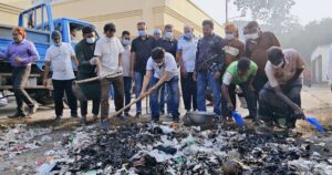 মেহেরপুর জেনারেল হাসপাতালে বিএনপির পরিচ্ছন্নতা অভিযান
